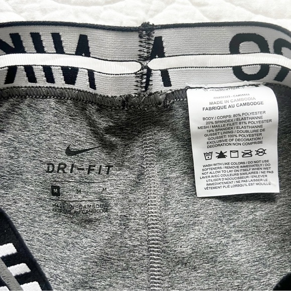 New Nike Pro Women's Black Mesh Gray Colorblock 7/8 Leggings Medium - Picture 4 of 6